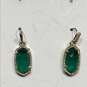 Kendra Scott Dani Gold Drop Earrings in Emerald Green